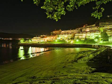 Albergue De Peregrinos Playa Quenxe Corcubion Exterior photo